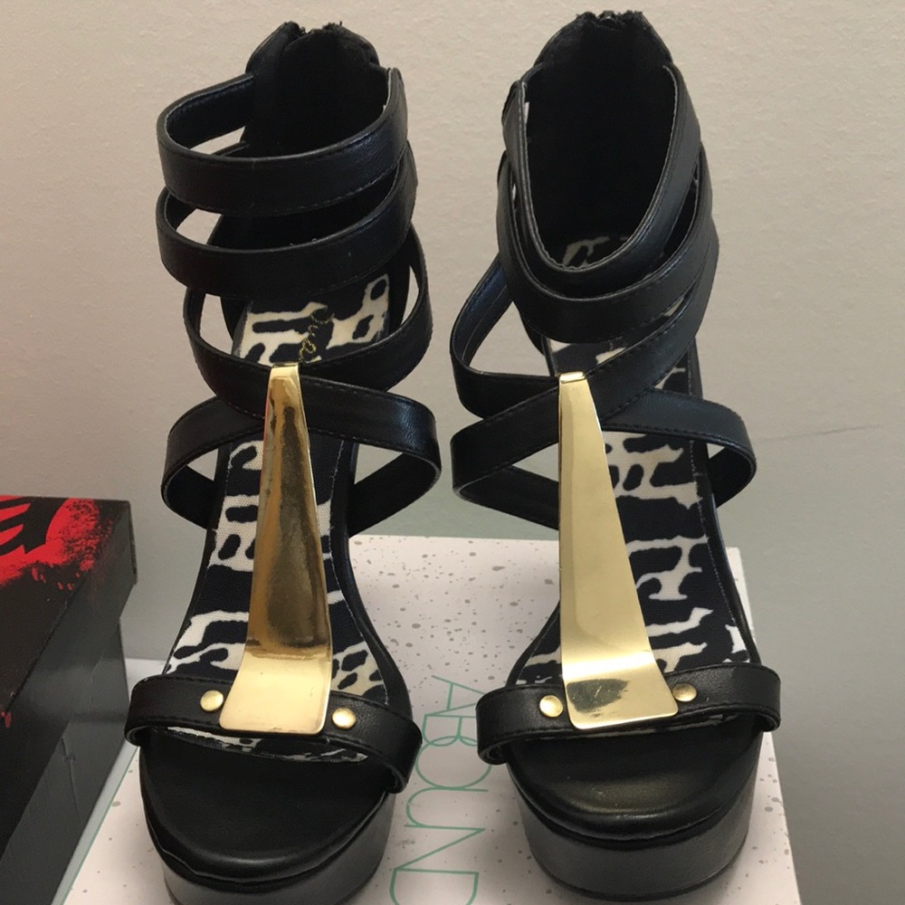 Cici Hot Black Mirror Plated Platform Heels